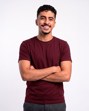 Camiseta Básica Essencial® - Bordô