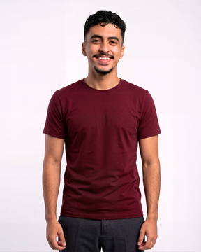 Camiseta Básica Essencial® - Bordô