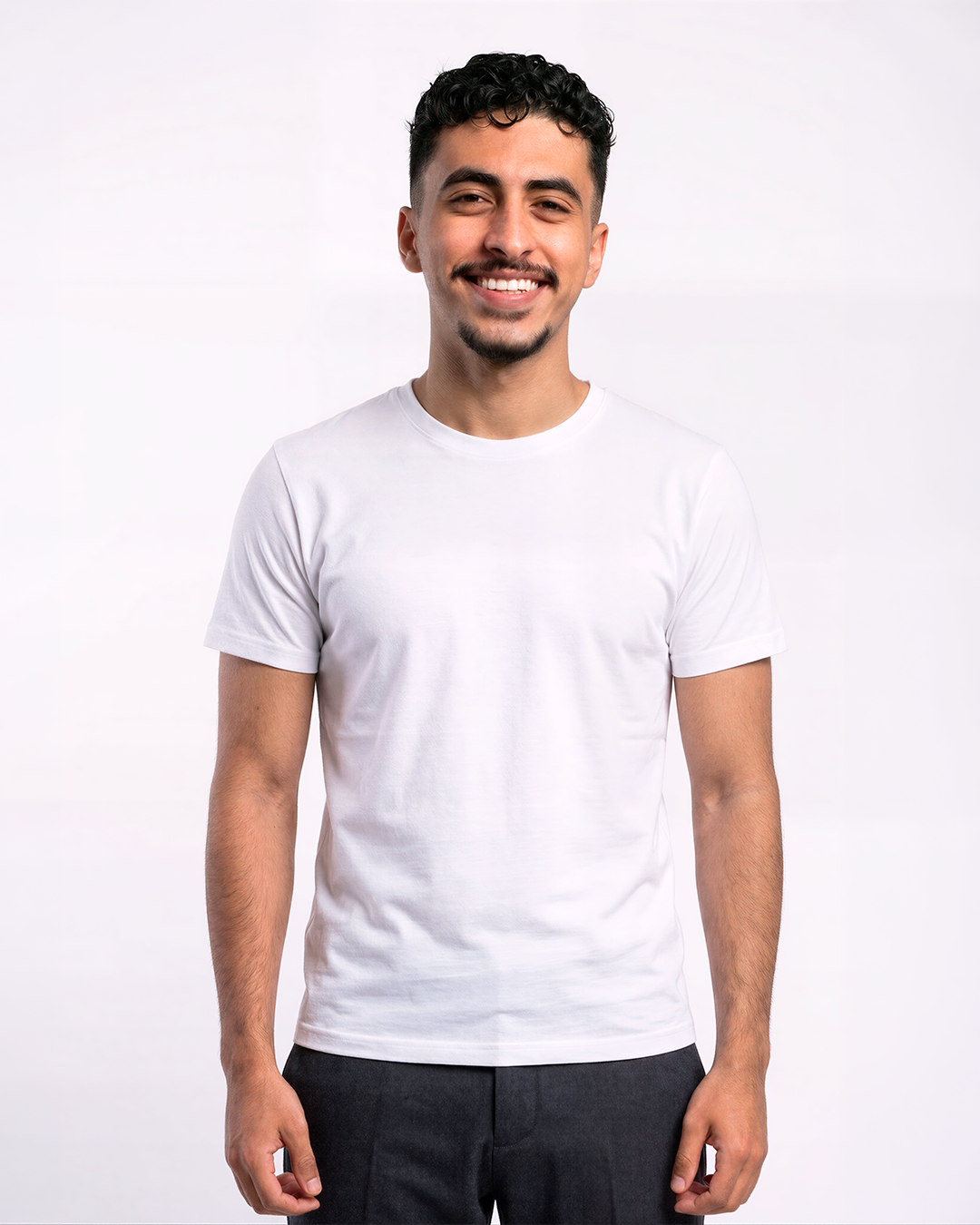 Camiseta Básica Essencial® - Branca