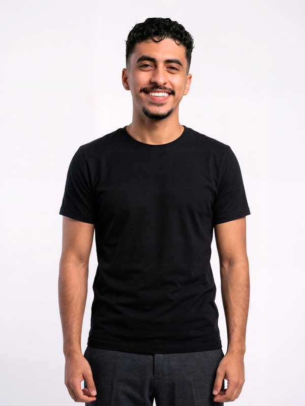 Camiseta Básica Essencial® - Preta